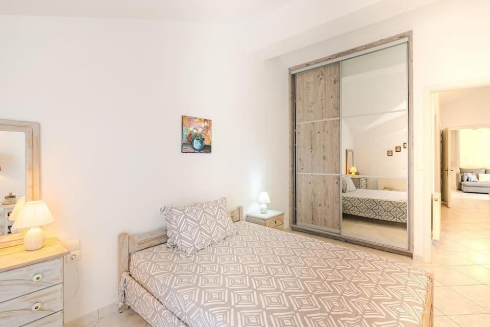Harbor's Edge Apartment Apartment in Argostolion