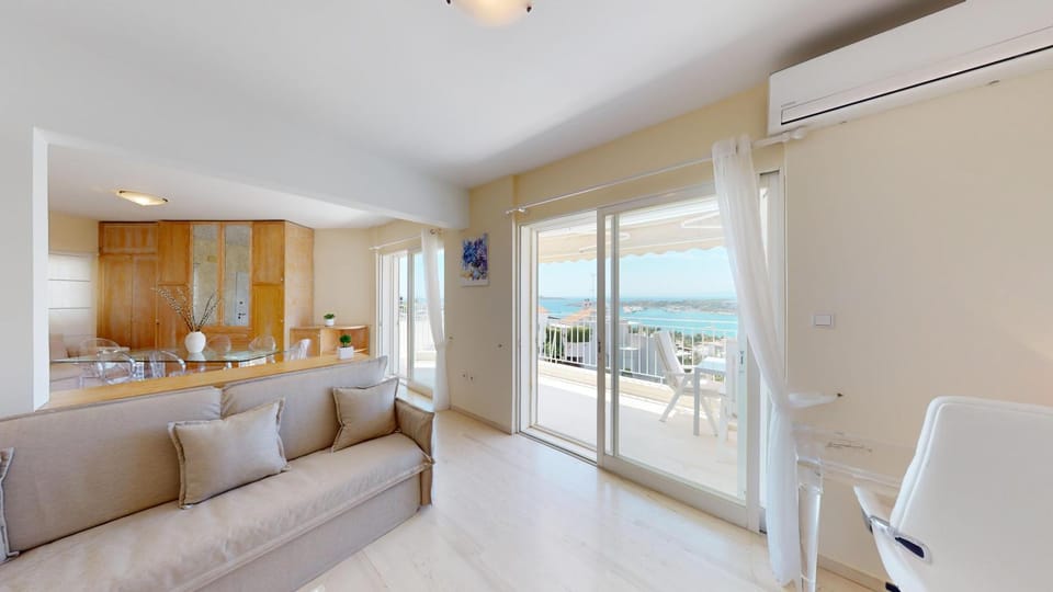 Raise Riviera Panoramic Sea View apartment Apartment in Vouliagmeni