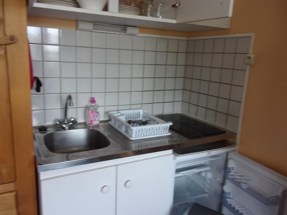 Buron Apartment in Les Allues