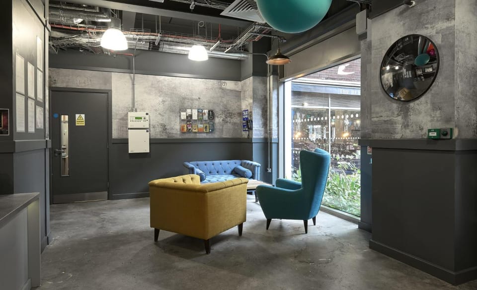 Seating area