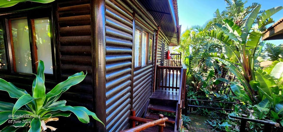Property building, Day, Garden, Garden view