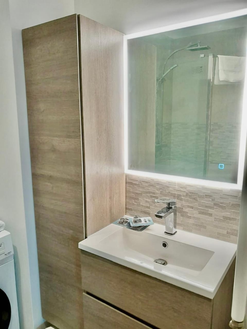 Shower, Bathroom