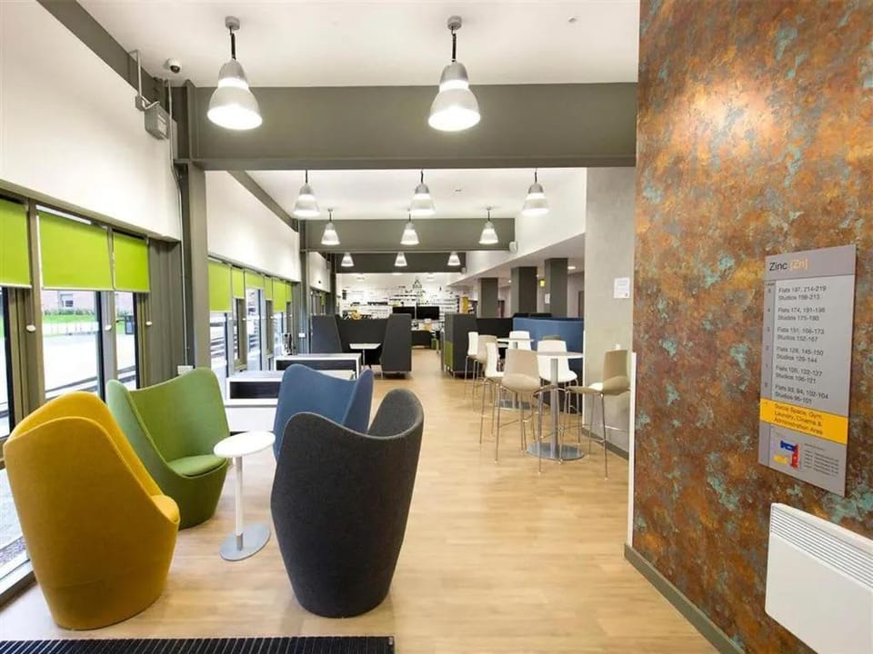 For Students Only - Foundry Courtyard in Glasgow Hostel in Glasgow