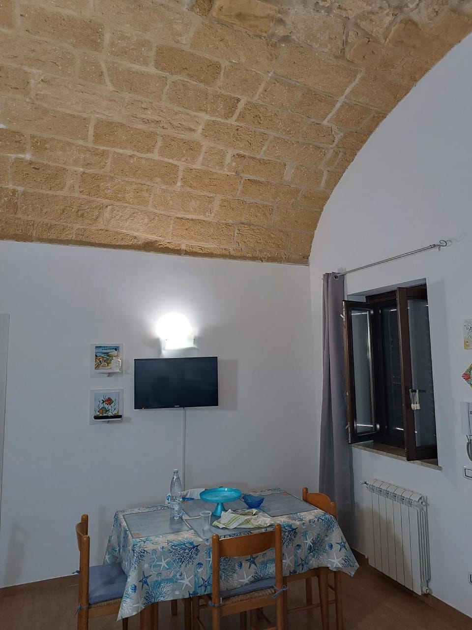 TV and multimedia, Dining area