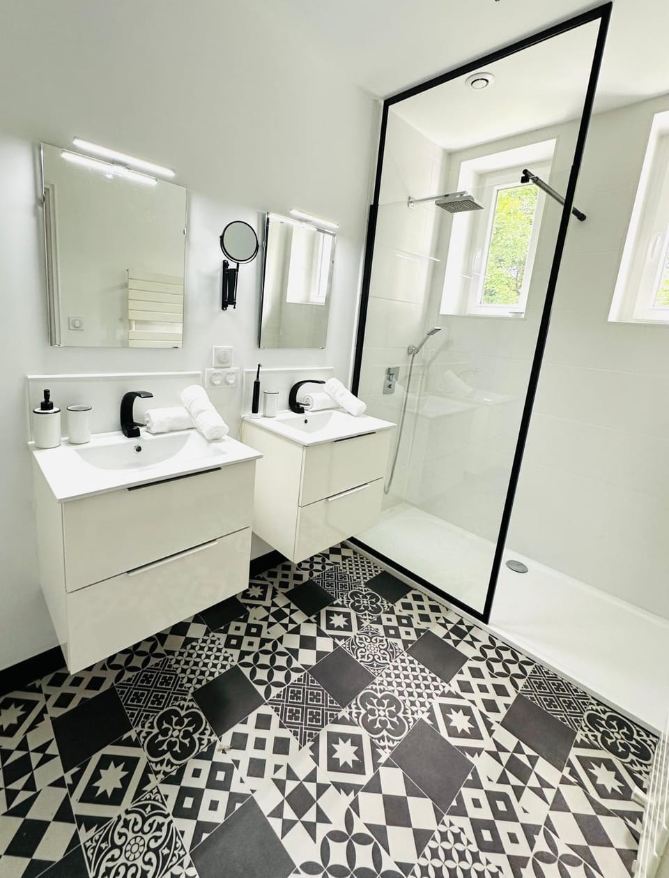 Shower, Bathroom