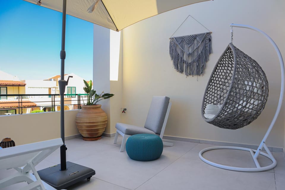 Patio, View (from property/room), Balcony/Terrace, Seating area