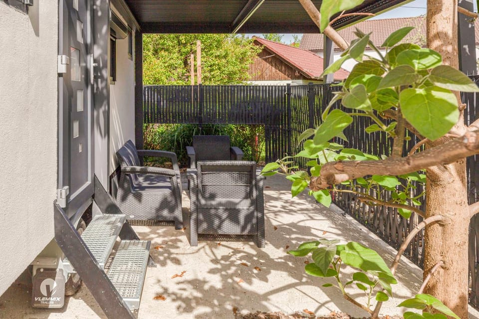 Patio, Spring, Day, Garden, View (from property/room), Balcony/Terrace, Seating area, Garden view