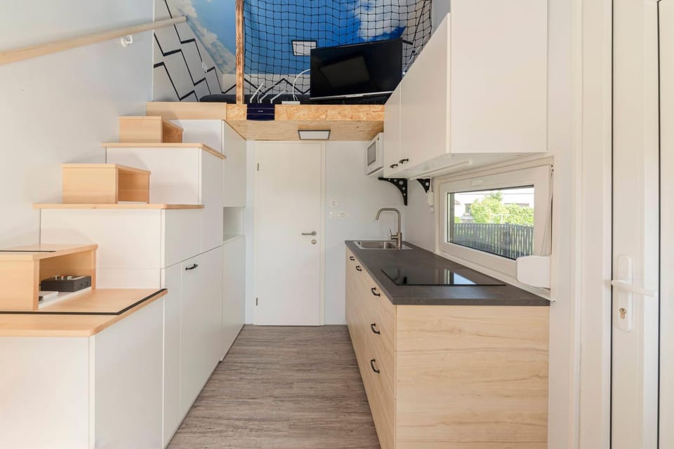Kitchen or kitchenette, pet friendly, stove