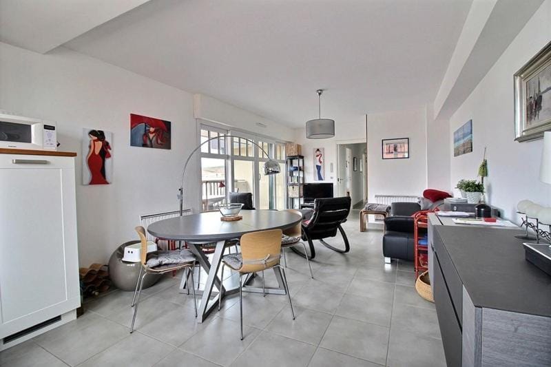 Annonce professionnelle. Appartement 2 chambres avec terrasse, à 50m de la plage, pour 4 personnes Apartment in Hauts-de-France