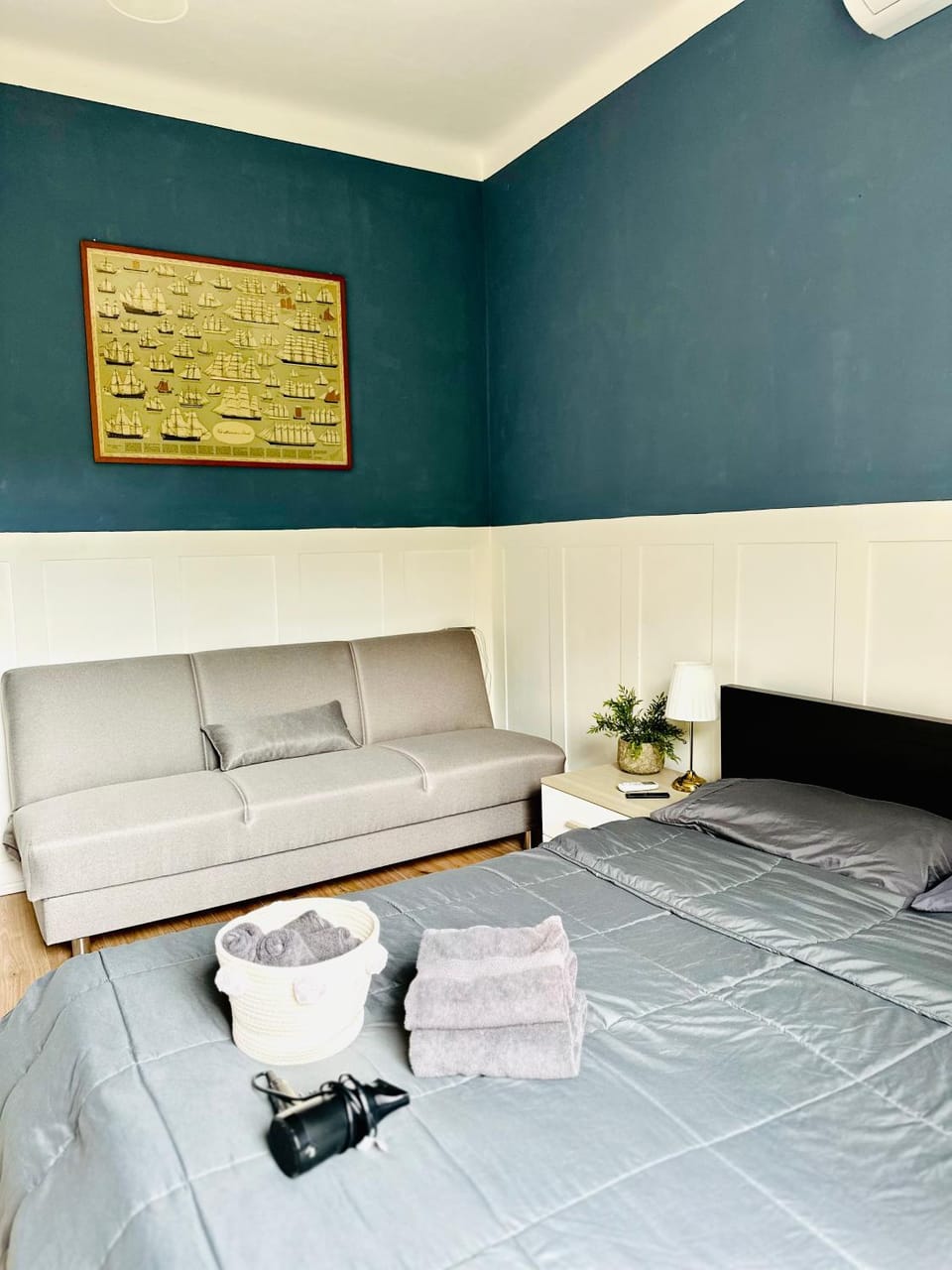 Bed, Bedroom