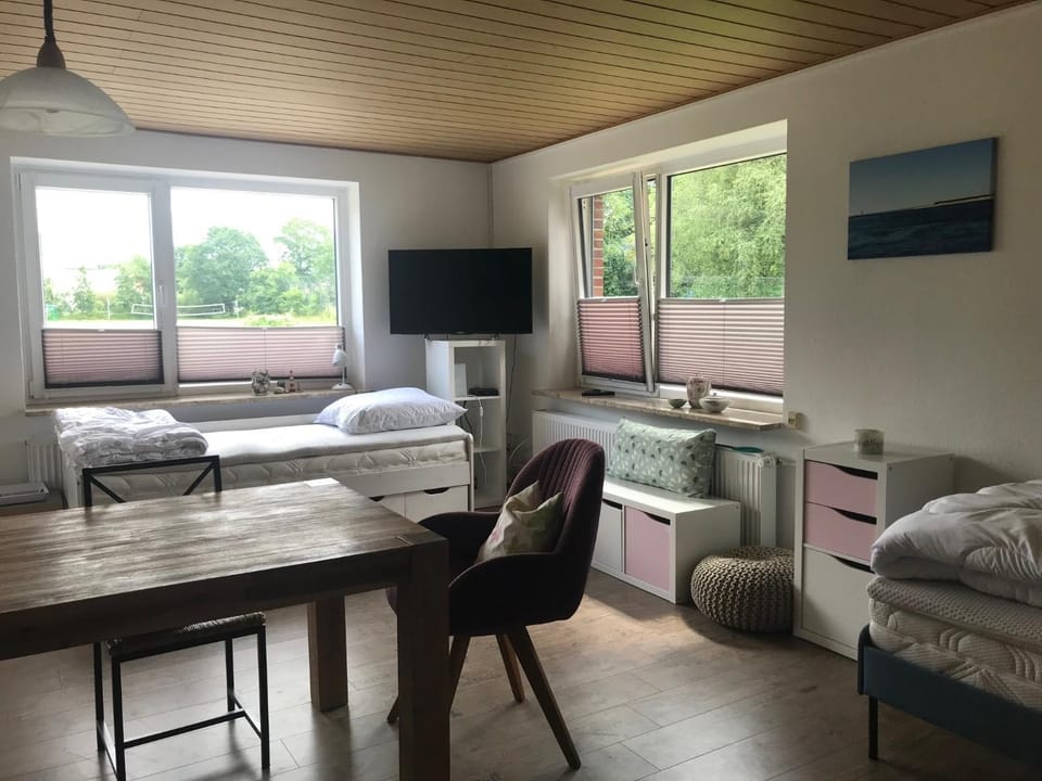 TV and multimedia, Photo of the whole room