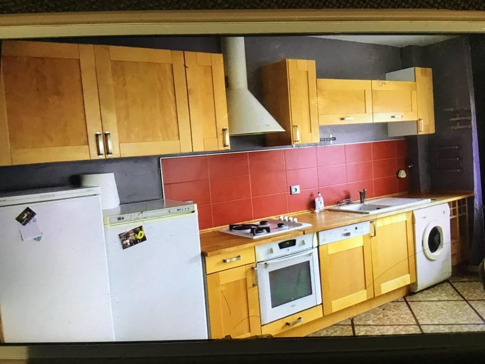 Spacieux et confortable T3 88m2 Grenoble secteur Jeanne d Arc Apartment in Grenoble