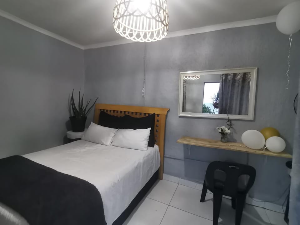 Oceans Black Bed and Breakfast in Durban