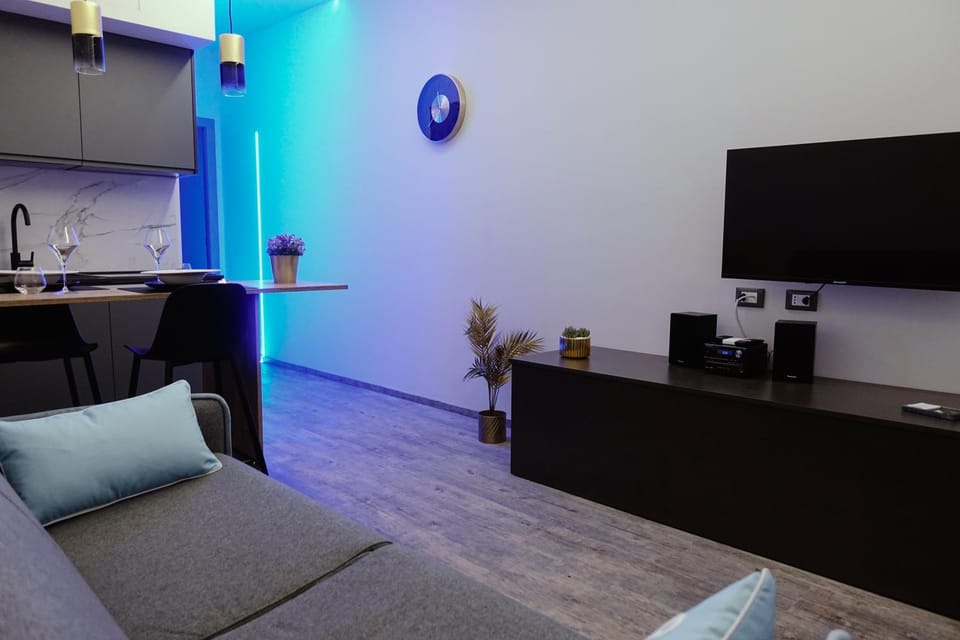 TV and multimedia, Living room, Seating area