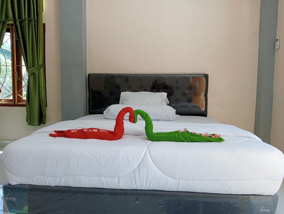Yusilver Guest House Bed and Breakfast in Indonesia