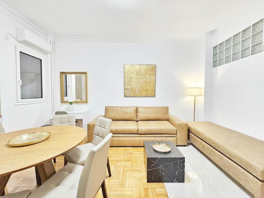 Casa Divas Sugar Suite Apartment in Athens