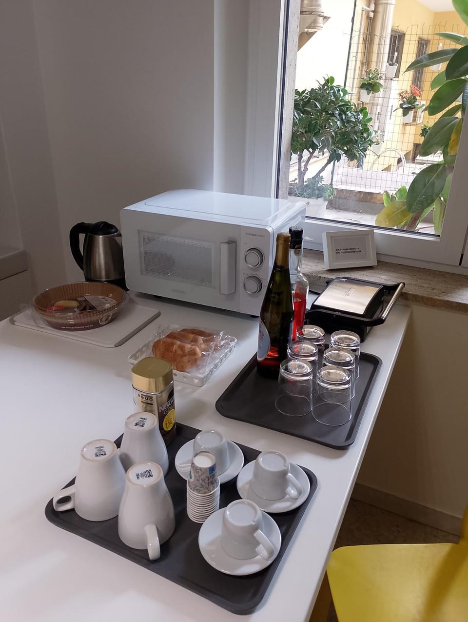 Kitchen or kitchenette, Food, Breakfast