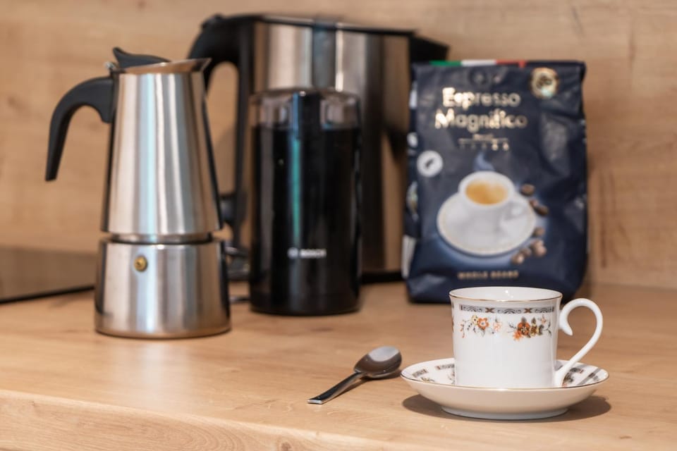 Coffee/tea facilities, Kitchen or kitchenette