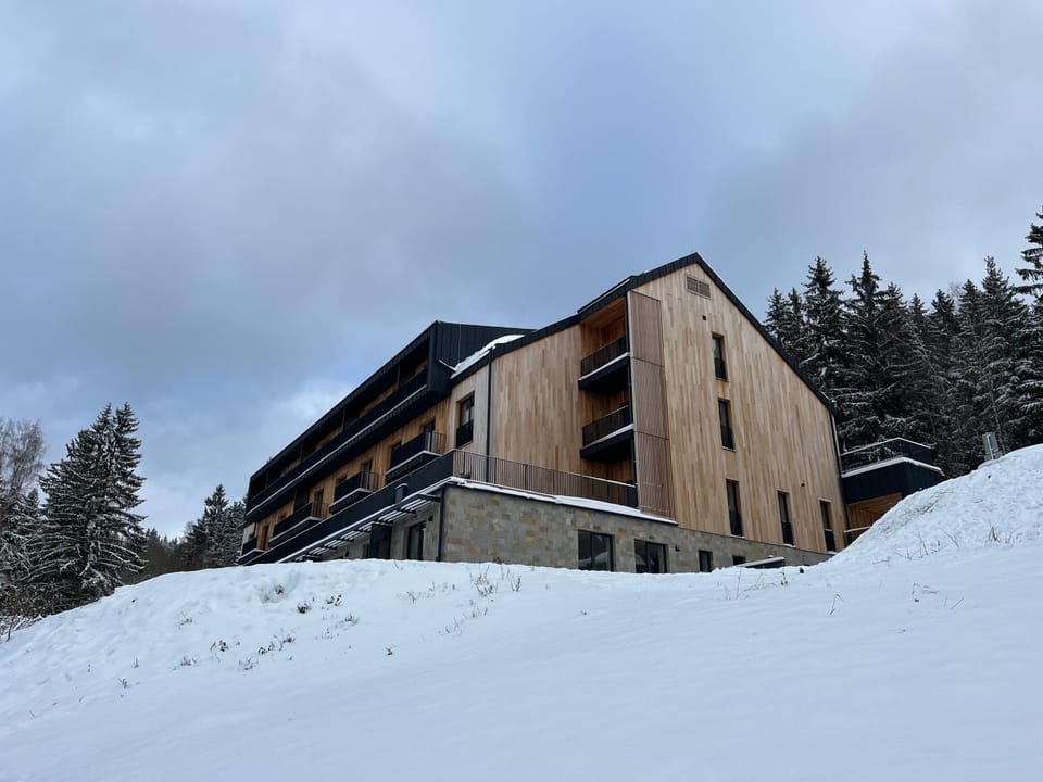 Property building, Winter