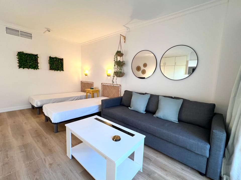Bed, Living room, Photo of the whole room