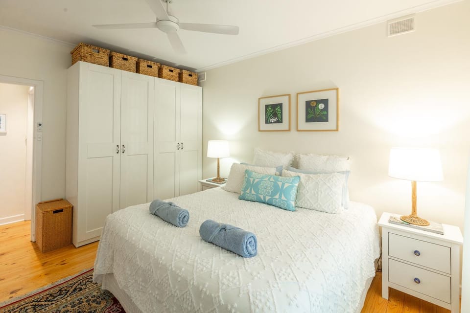 Bed, Photo of the whole room, Bedroom, towels, wardrobe