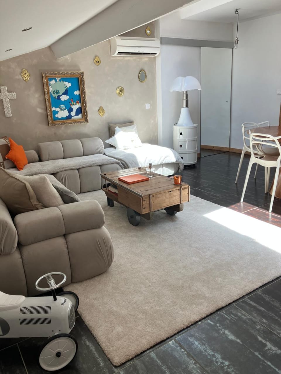 Sur les toits dArles Apartment in Arles