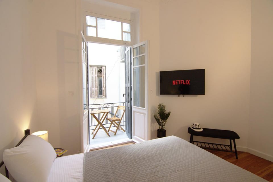 TV and multimedia, Balcony/Terrace, internet