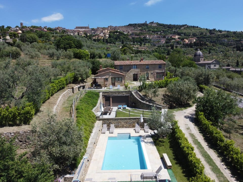 Property building, Swimming pool