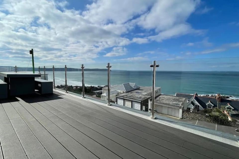 Seasalt - Beach Front Apartment Apartment in Woolacombe