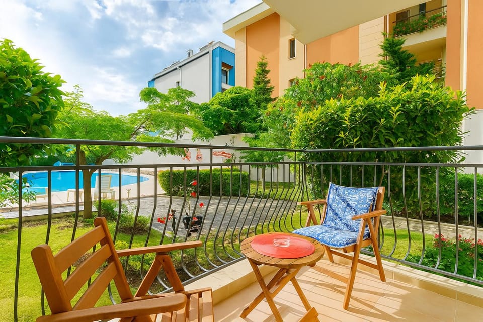 Garden, Balcony/Terrace, Swimming pool