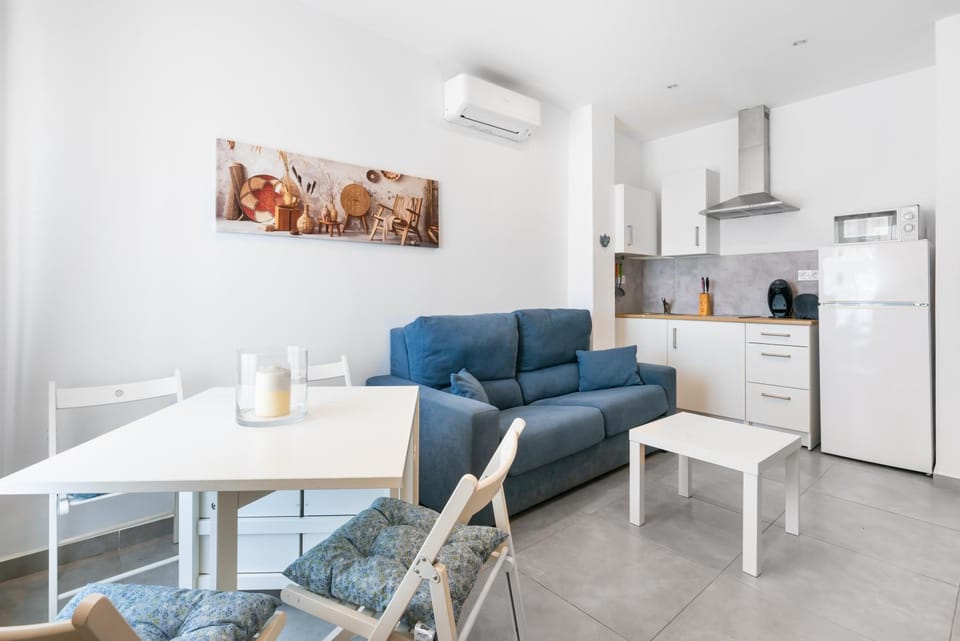 Kitchen or kitchenette, Living room, Dining area, stove, air conditioner