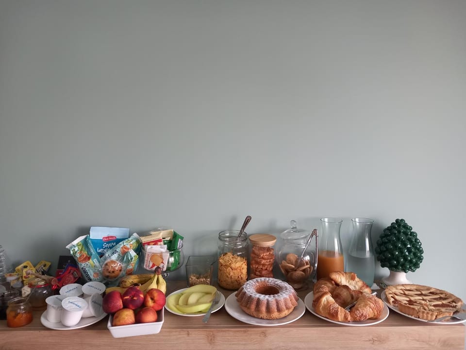 Food and drinks, Food, Breakfast, Buffet breakfast, Italian breakfast