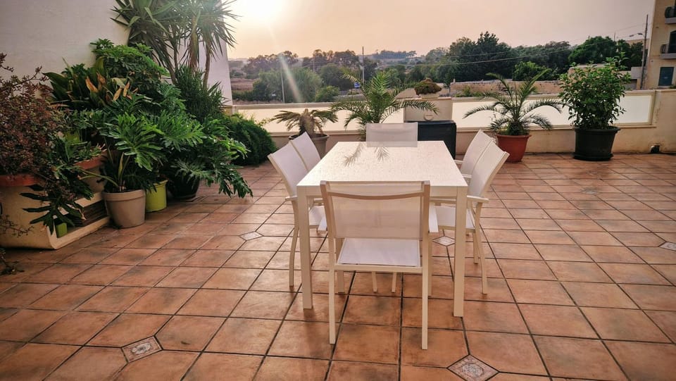 View (from property/room), Balcony/Terrace