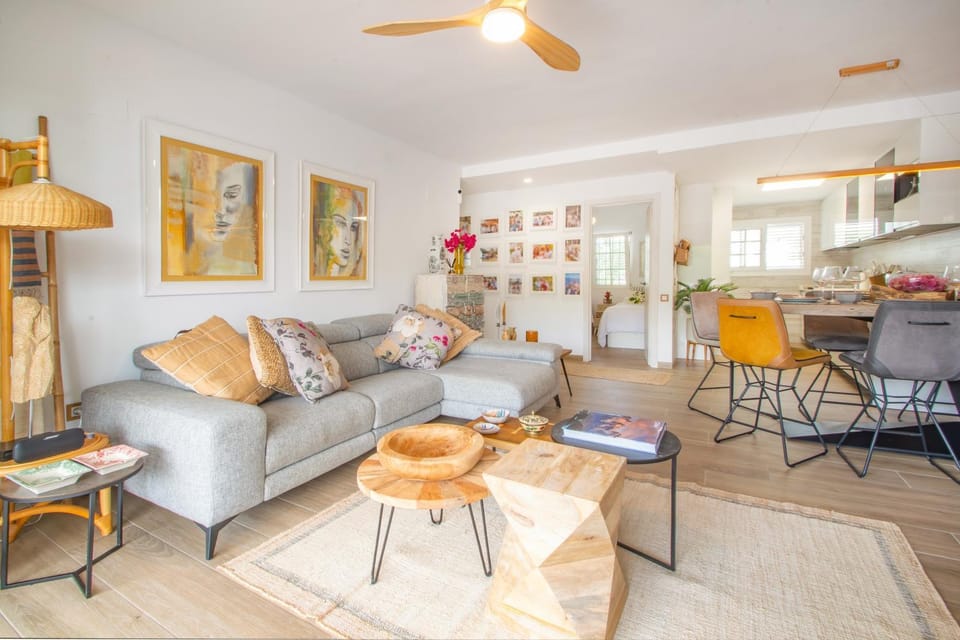 Property building, Living room