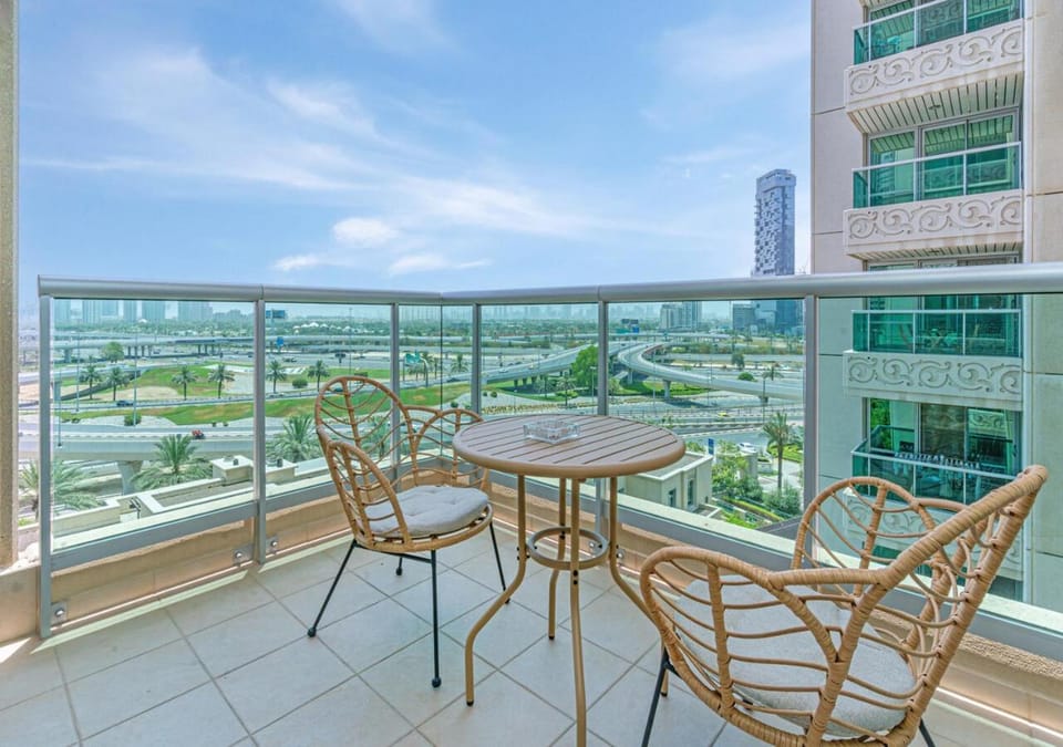 View (from property/room), Balcony/Terrace, Dining area