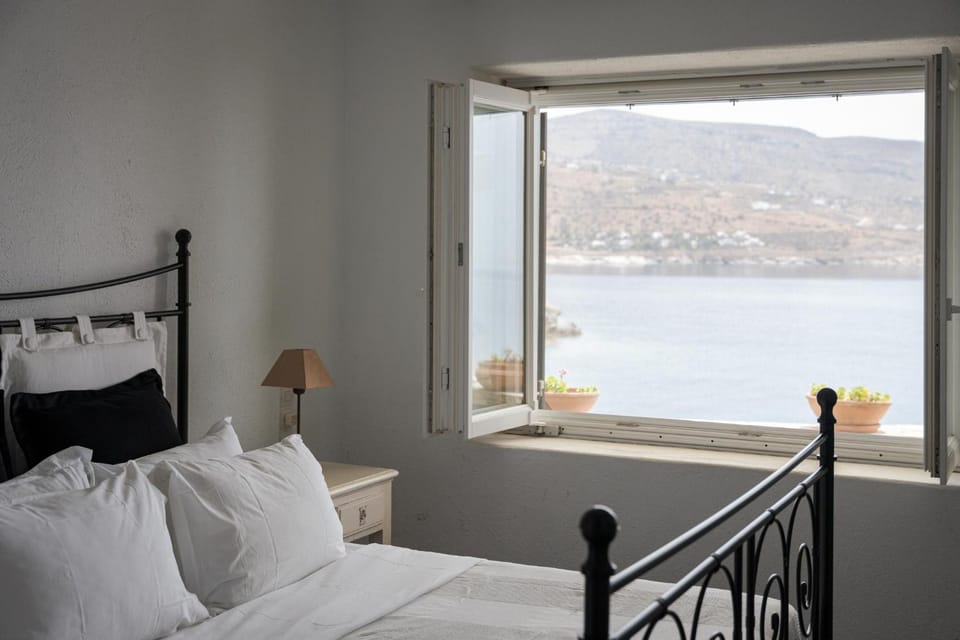 Bed, View (from property/room), Photo of the whole room, Bedroom, Mountain view, Sea view