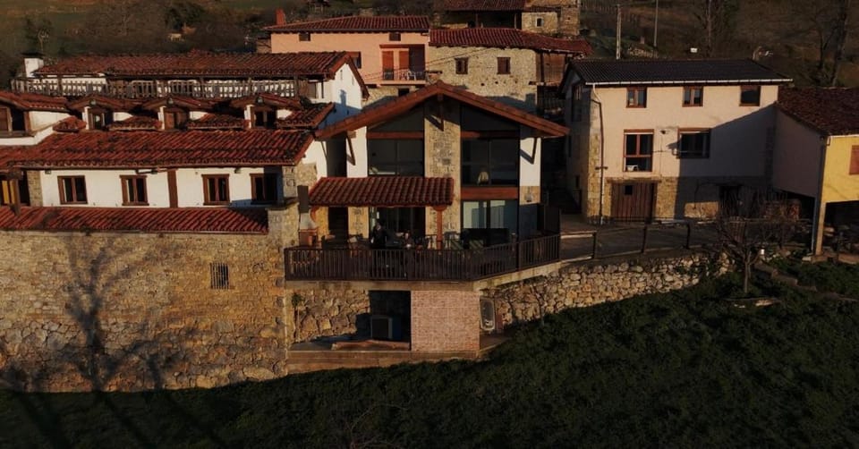 Property building, Day, Bird's eye view, Landmark view