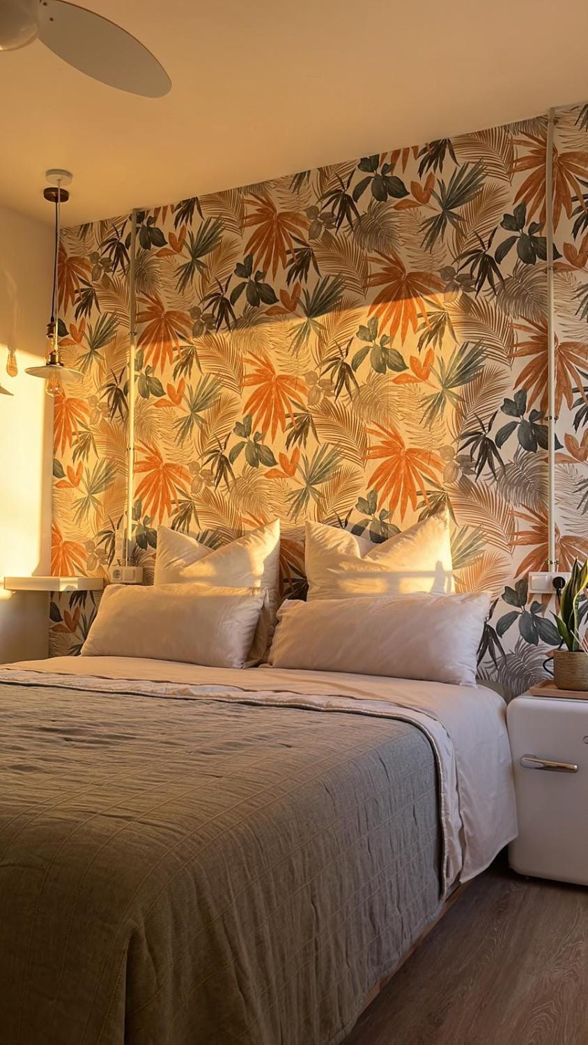 Bed, Photo of the whole room