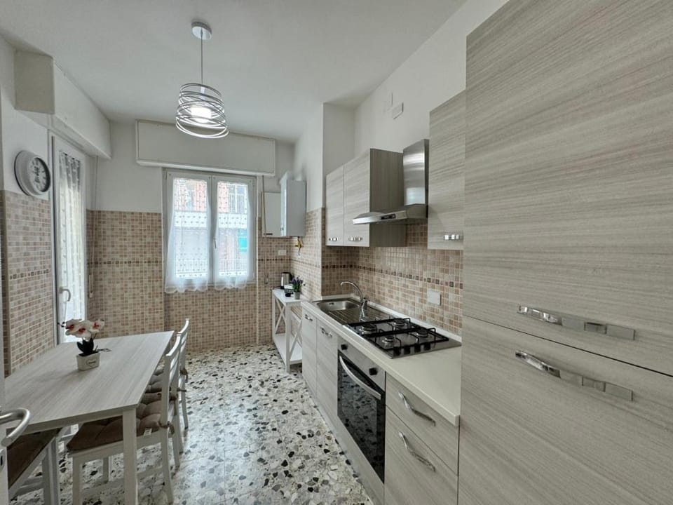 Nirvana House Sole e mare Apartment in Pietra Ligure