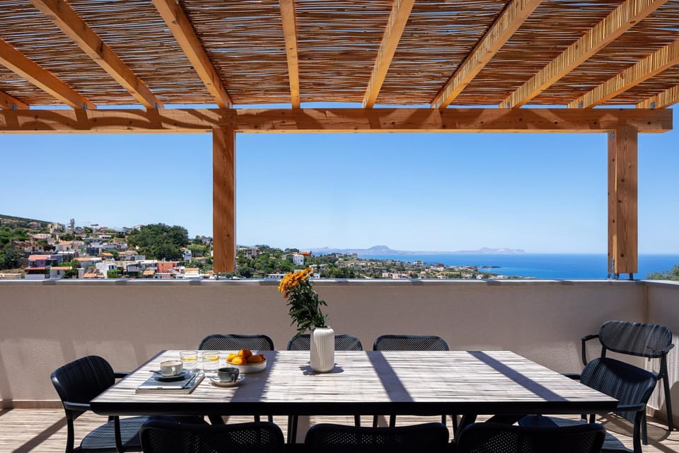 Natural landscape, Balcony/Terrace, Sea view