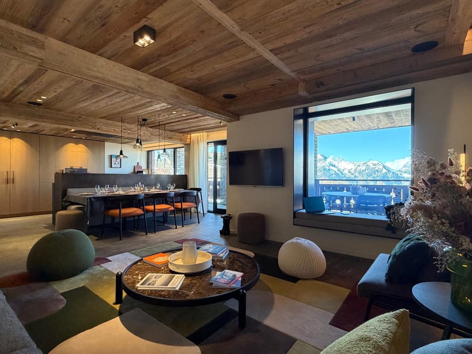 TV and multimedia, View (from property/room), Balcony/Terrace, Living room