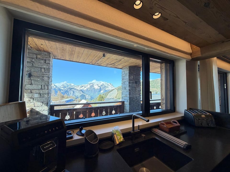 Mountain view, kitchen