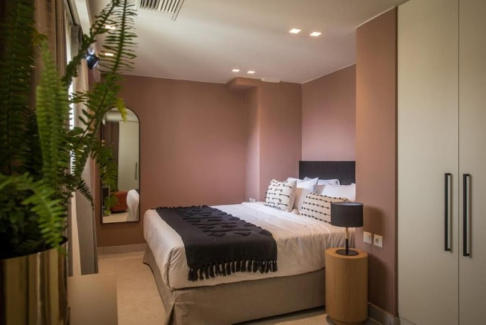 Bed, TV and multimedia