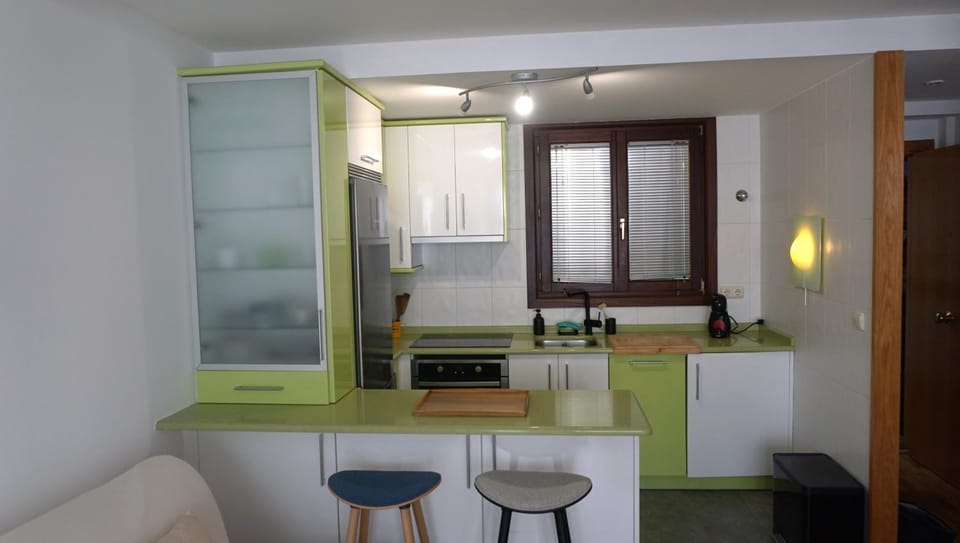 Kitchen or kitchenette, kitchen