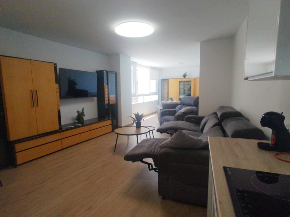 Communal lounge/ TV room, TV and multimedia, Seating area, Evening entertainment