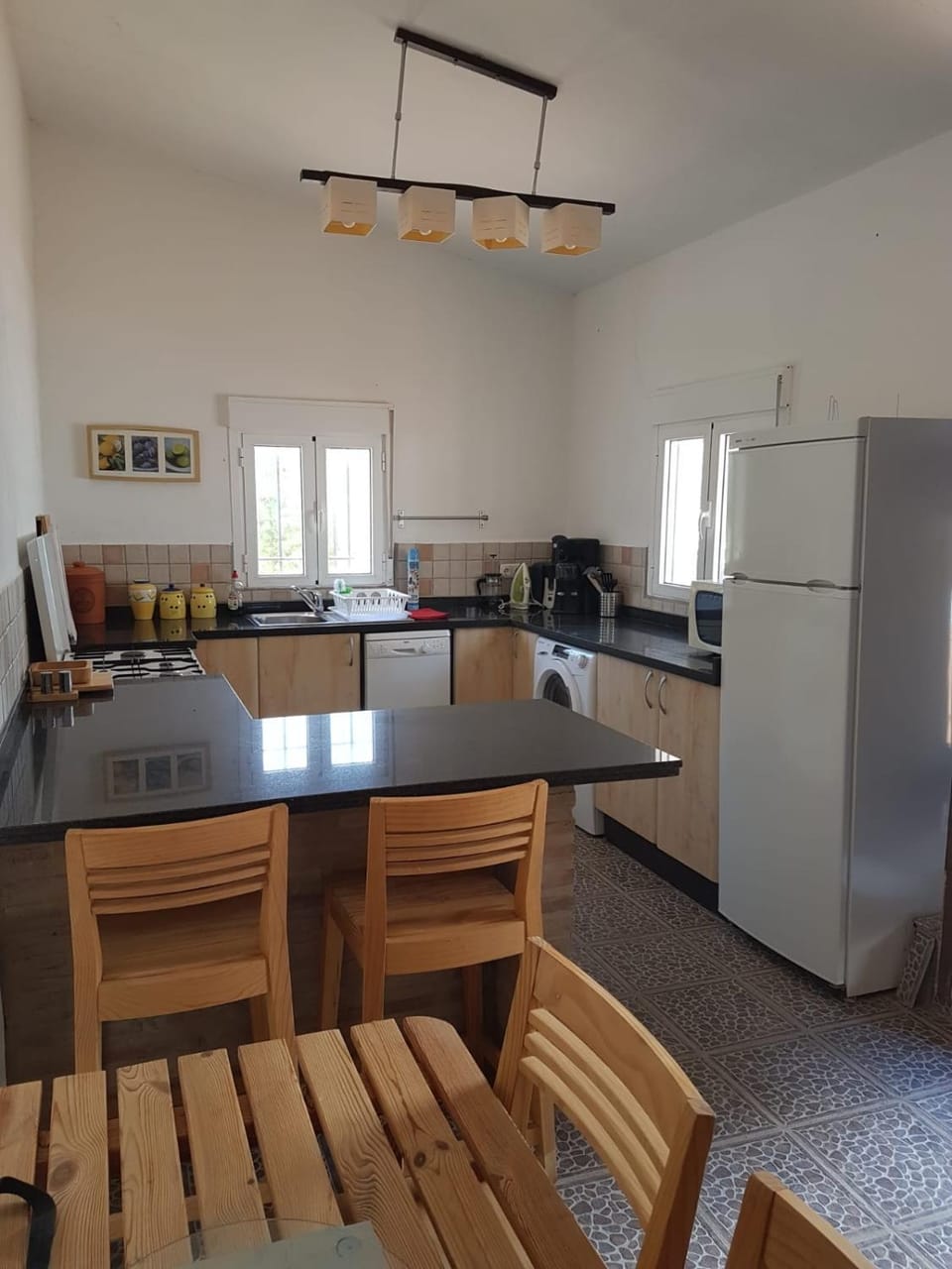 Kitchen or kitchenette, Dining area, oven, stove