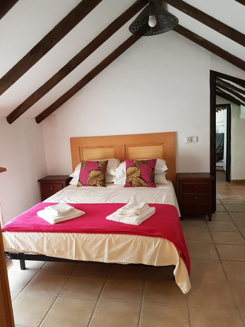 Bedroom, towels