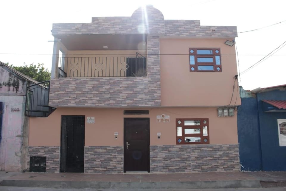 Hospedaje san gabriel Bed and Breakfast in Barranquilla