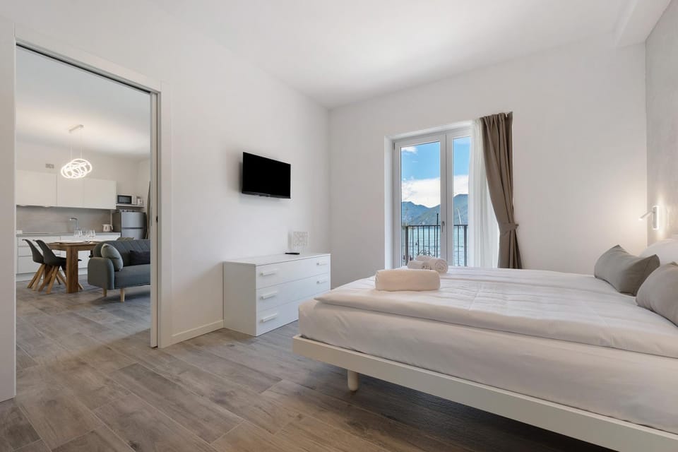 Living room, Bedroom