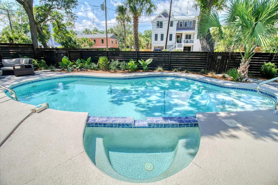 116 E Hudson - Heaven's Folly - Private Pool - Central Location House in Folly Beach